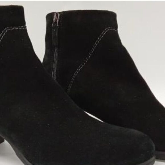 Aquatalia Suede Boots - Picture 1 of 8